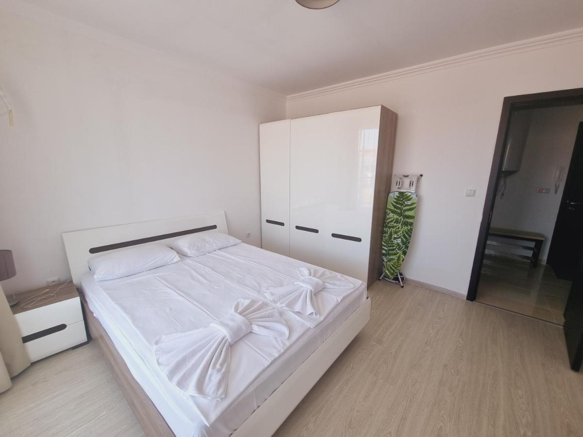 Fenix Apart Complex Sveti Vlas Esterno foto